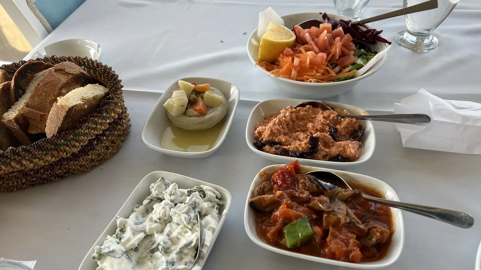 Alaçatı Et & Balık Restaurant fotoğraf 2