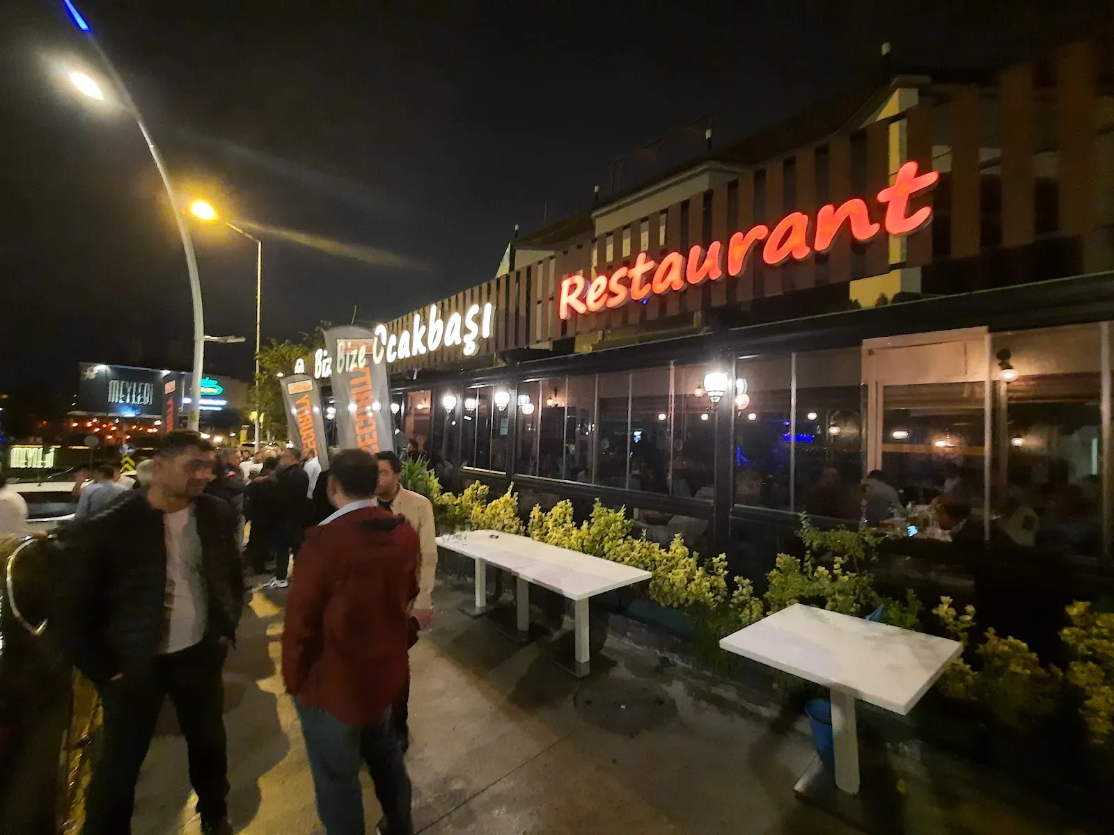 Biz bize Ocakbaşı Büyükcekmece