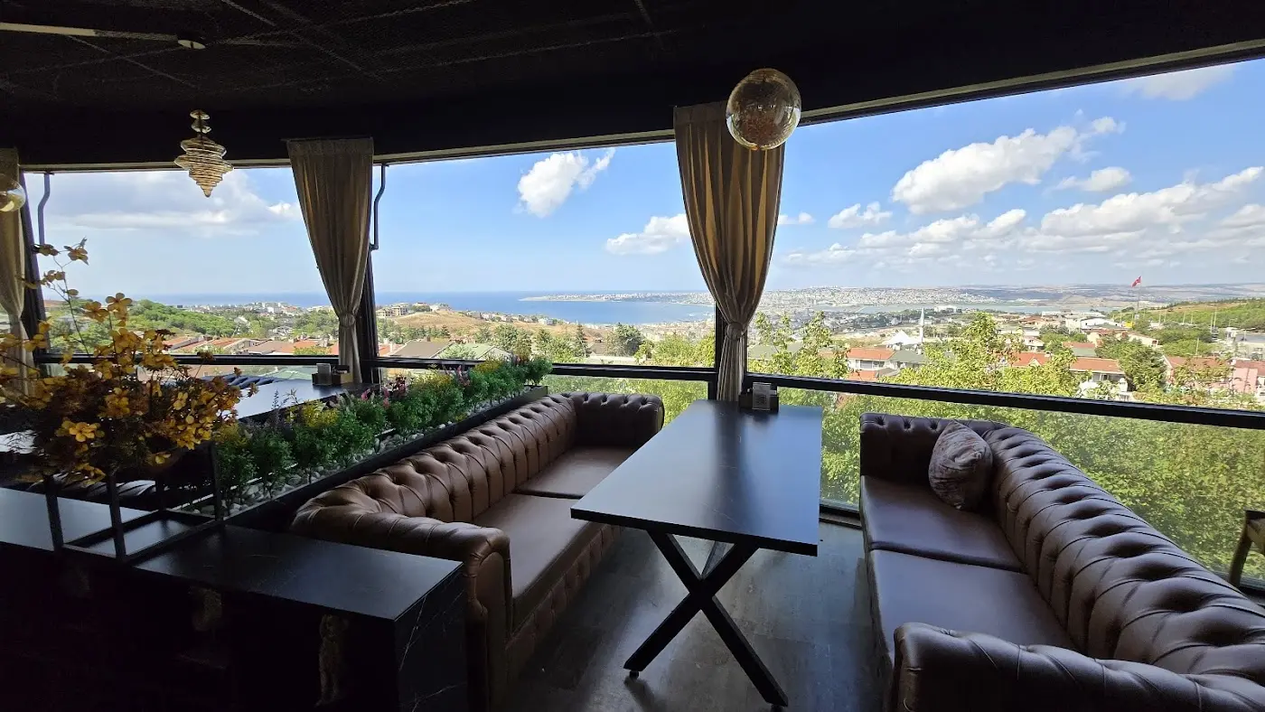 MAZZAYA LOUNGE