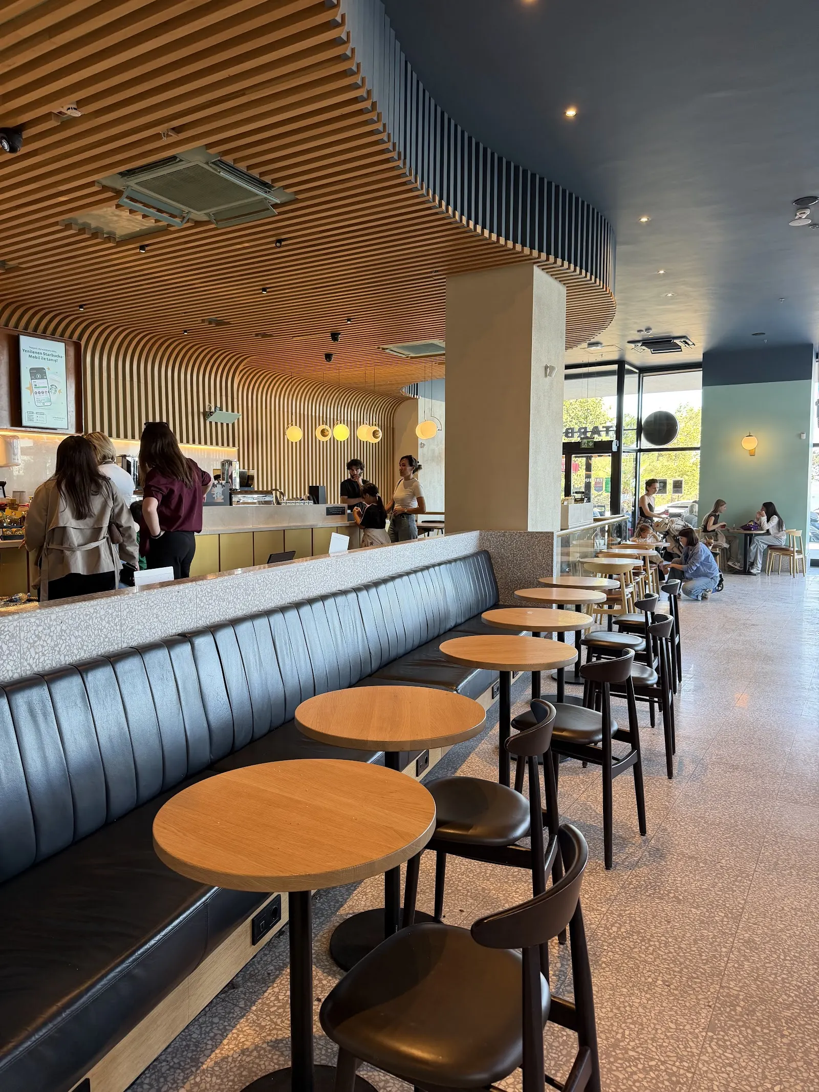 Starbucks fotoğraf 3
