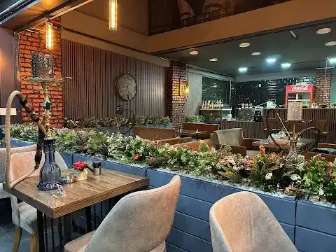 BREAK LOUNGE