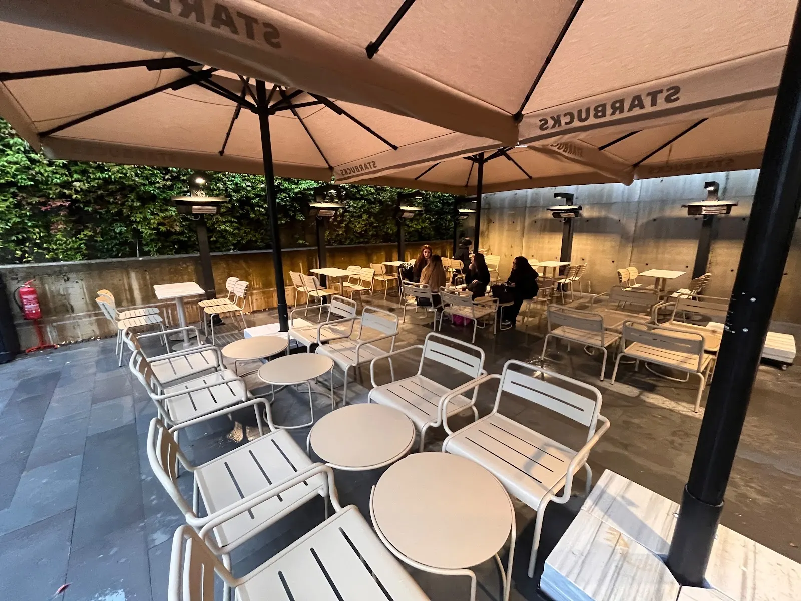 Starbucks fotoğraf 3