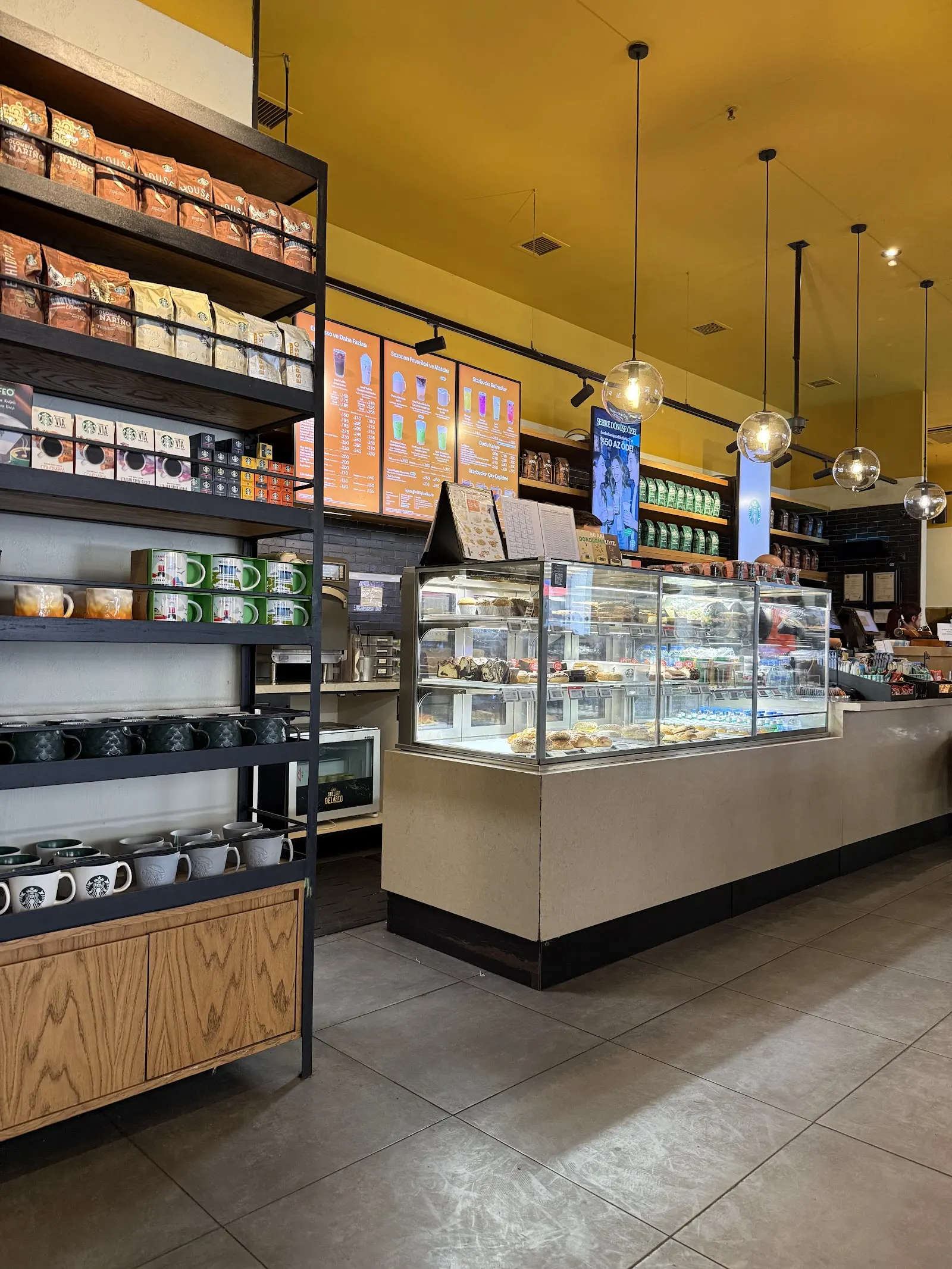 Starbucks fotoğraf 1