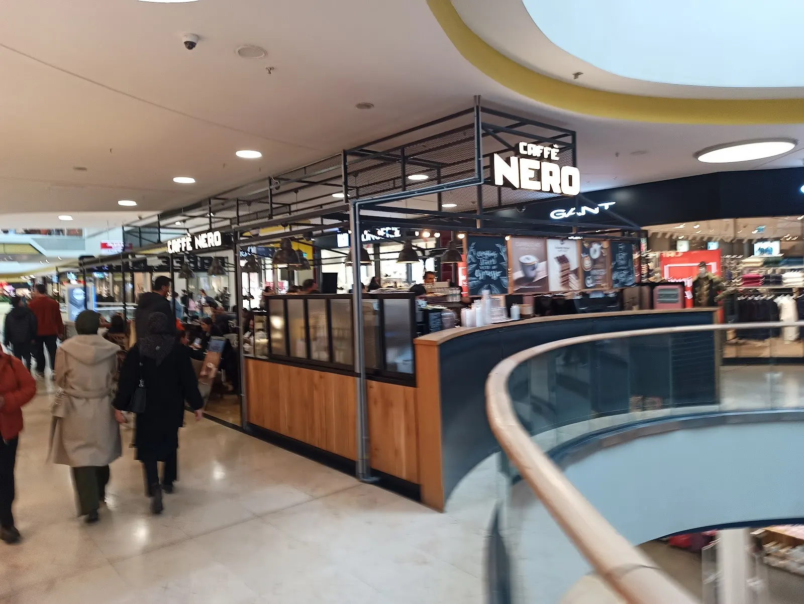 Caffe nero fotoğraf 1