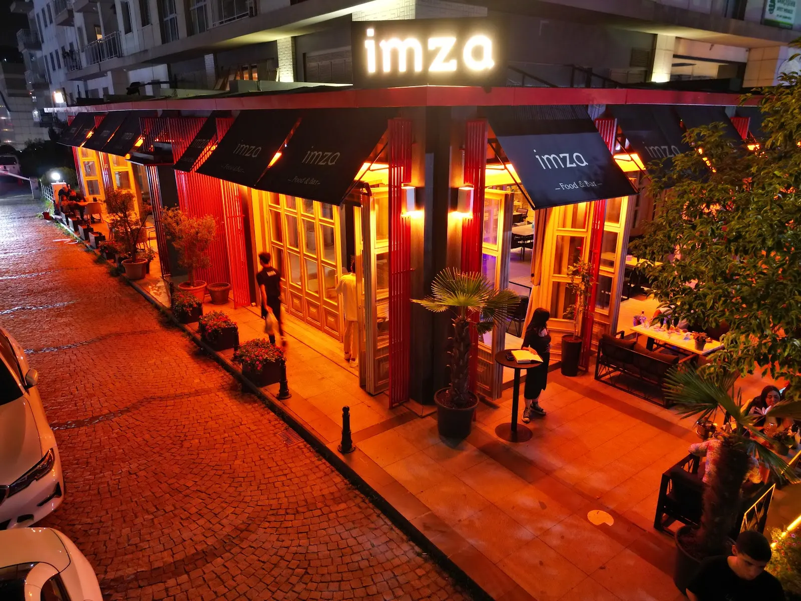 İmza Bahçeşehir Food&Cocktail Bar