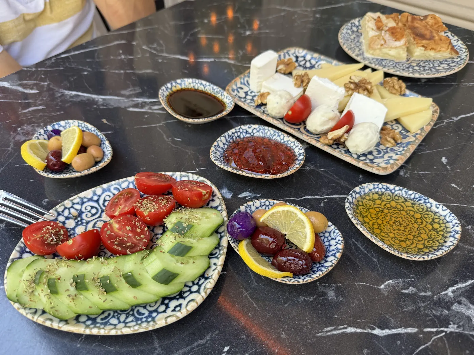 İmza Bahçeşehir Food&Cocktail Bar fotoğraf 2