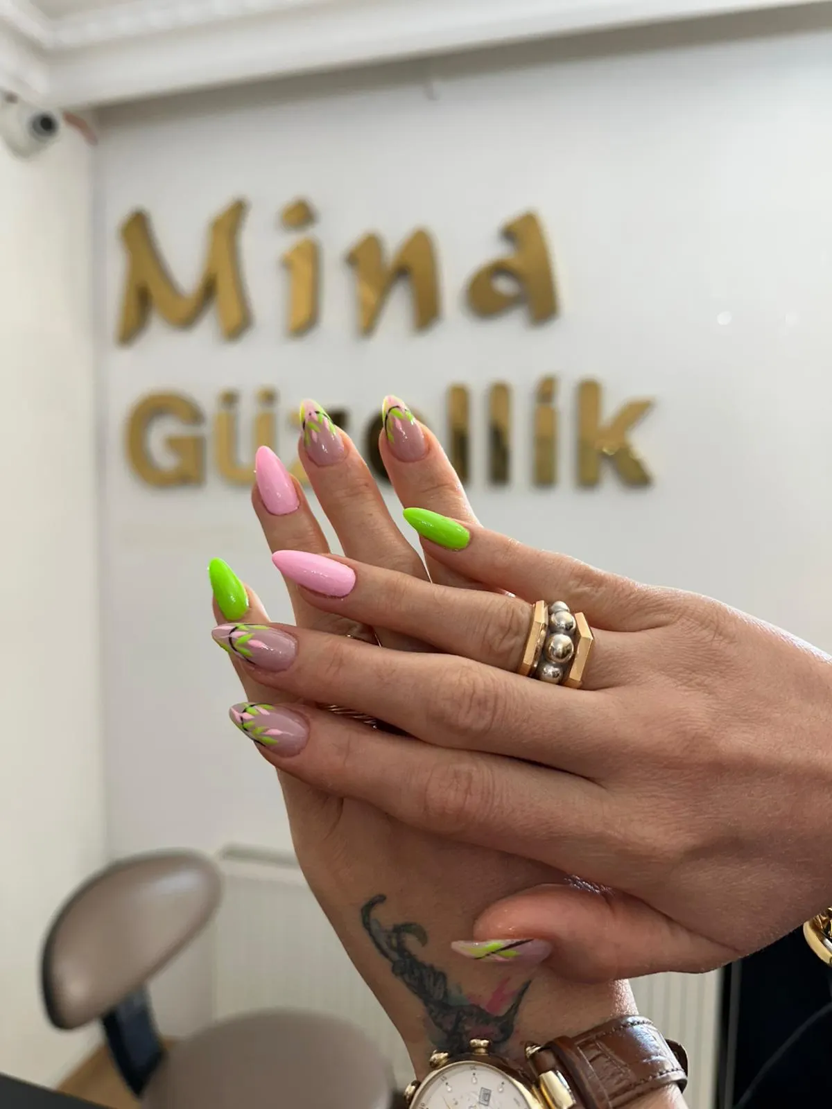 Mina Güzellik Merkezi - Lazer Epilasyon - Cilt Bakım - İpek Kirpik