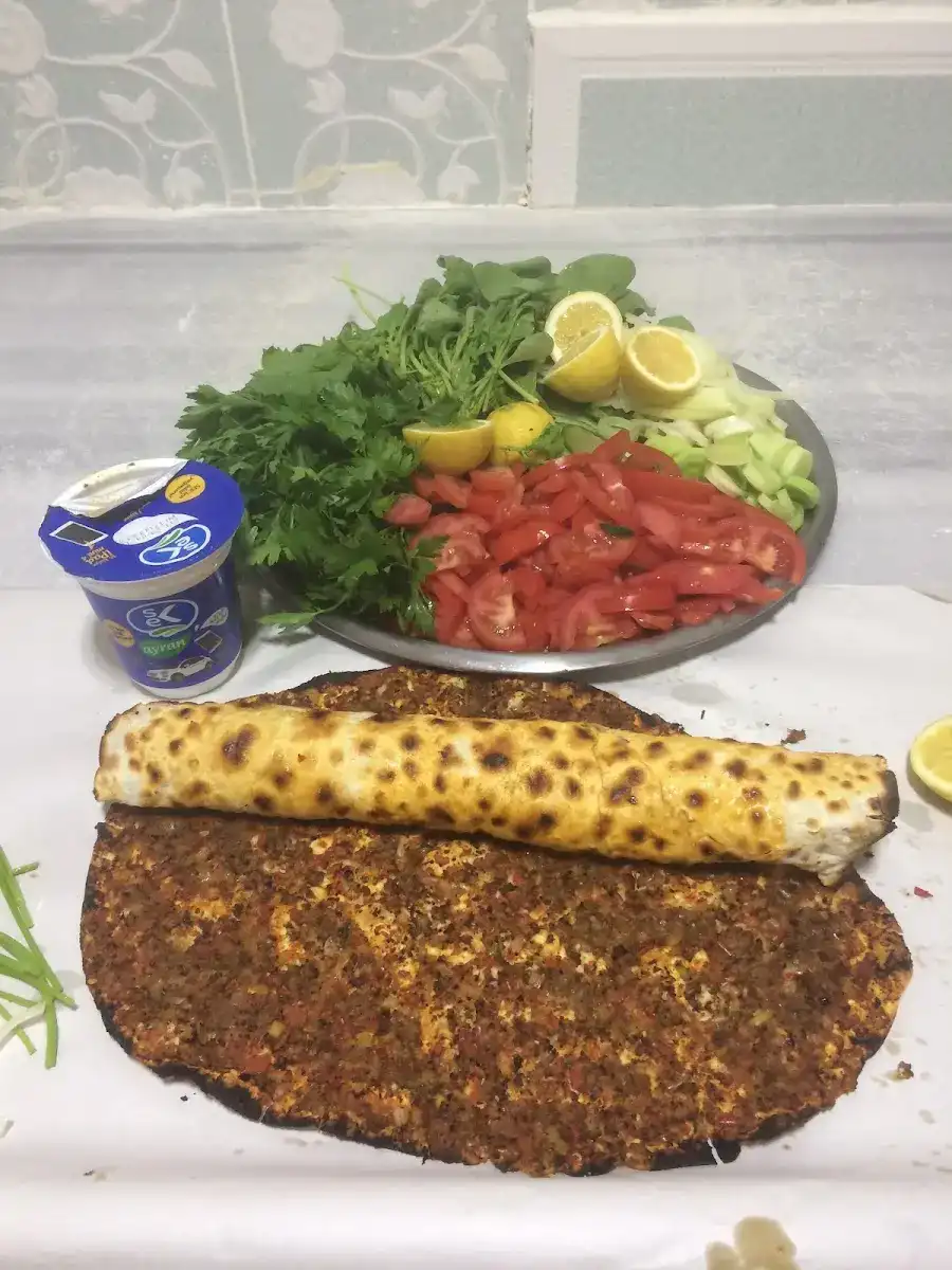 Öz Urfa Yöremiz Pide Lahmacun Sarayı
