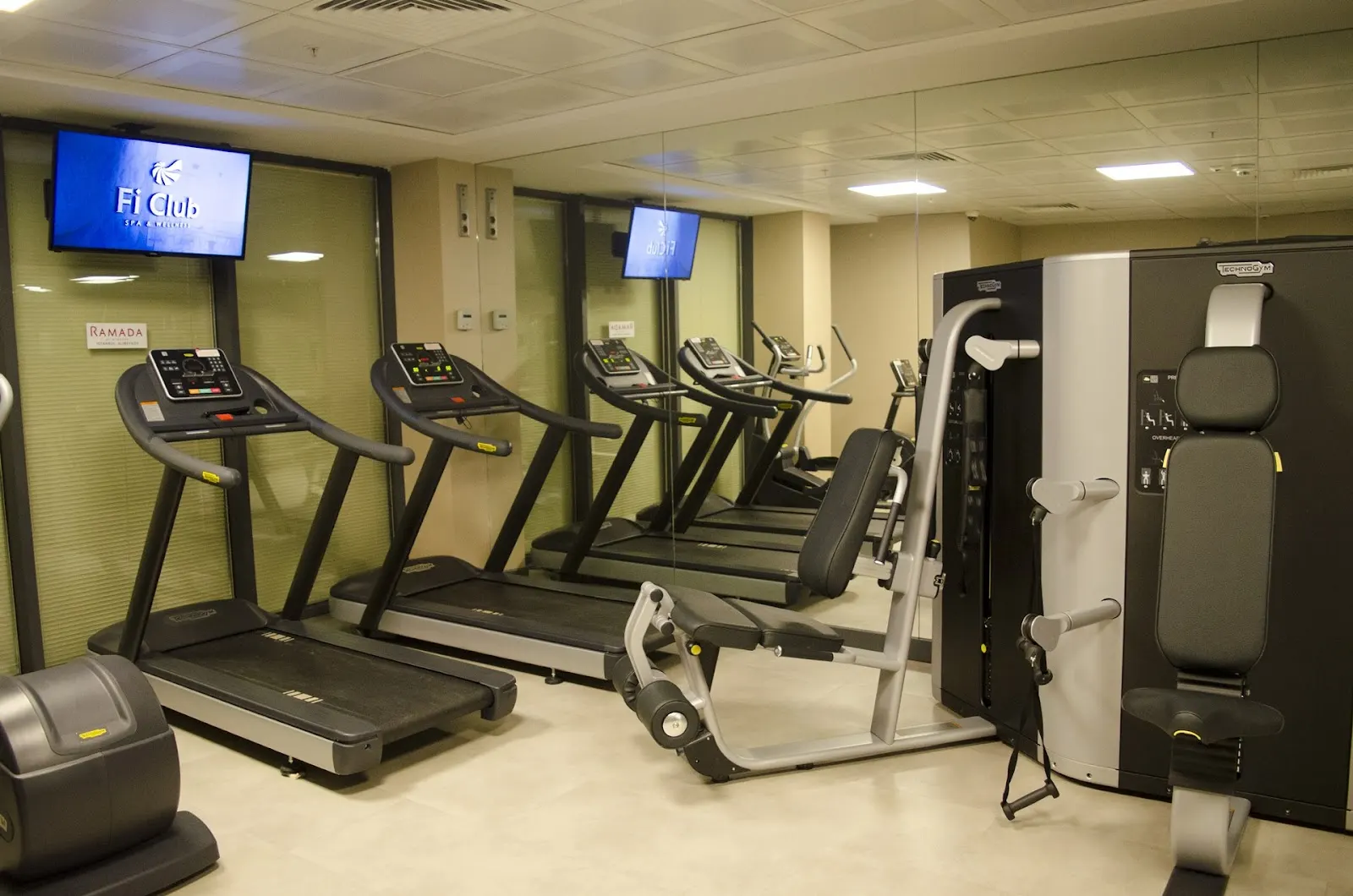 Fi Club Spa & Wellness Alibeyköy Ramada fotoğraf 2