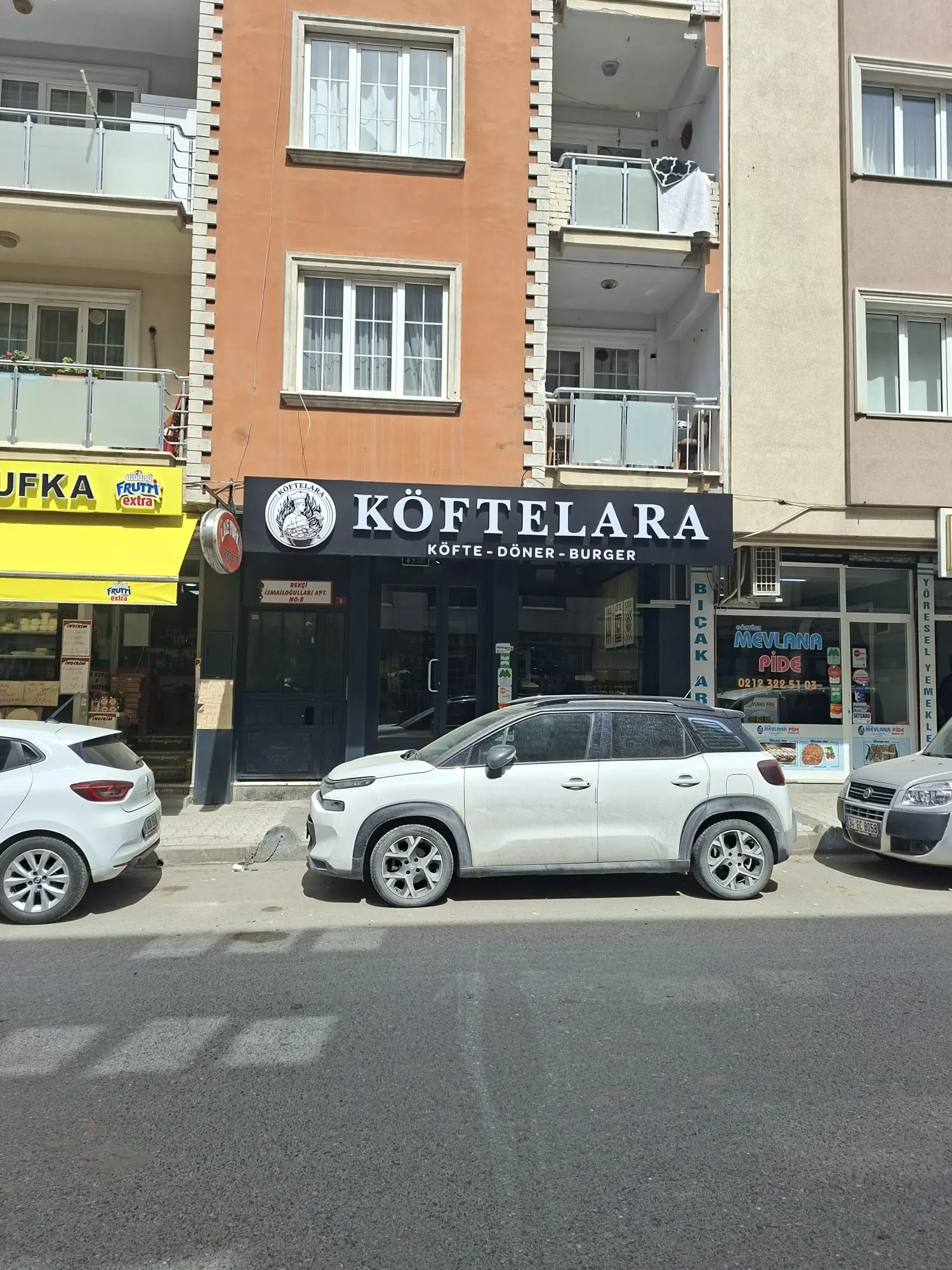 KÖFTELARA