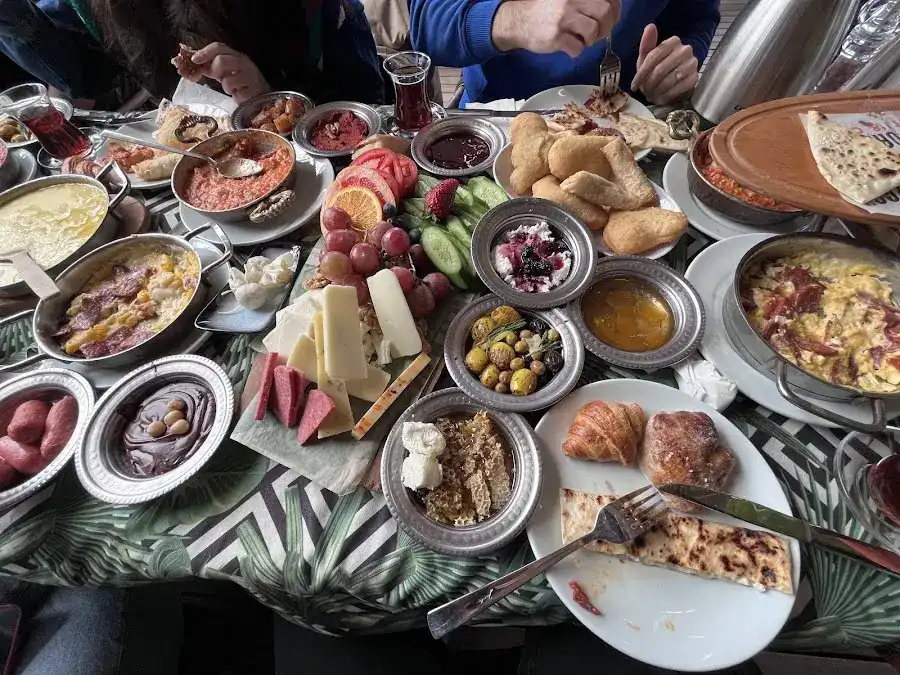 Yeşil Orman Kahvaltı - Izgara - Pide fotoğraf 3