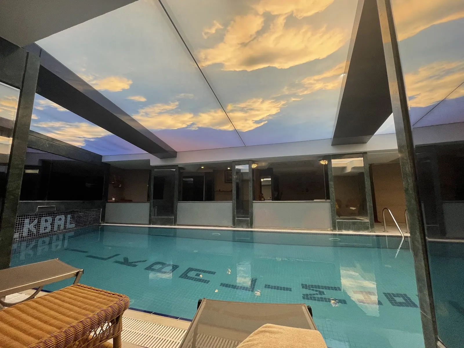 Deluxe Life Spa & wellness masaj, hamam, sauna, yüzme havuzu, buhar odasi fotoğraf 2