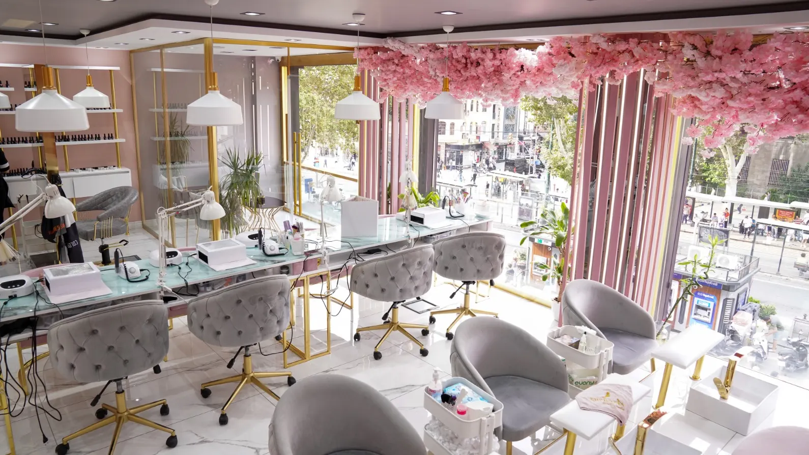 Euphoria Beauty Center