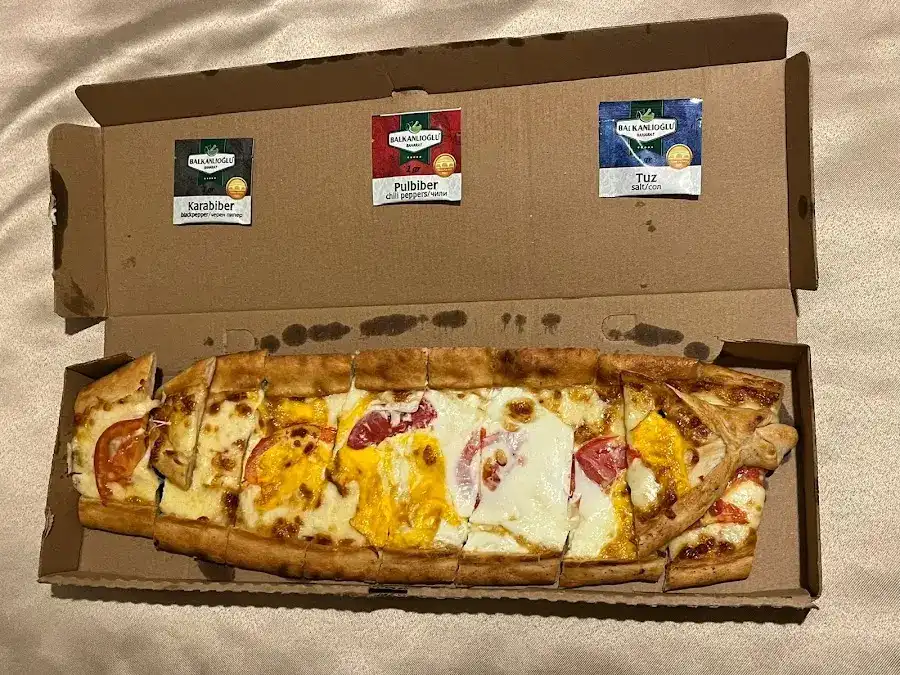 Gülüm pide lahmacun pizza salonu fotoğraf 3