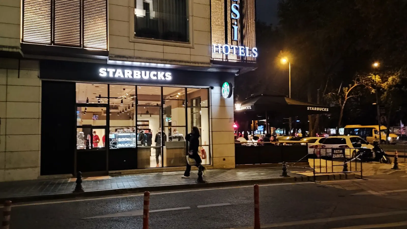 Starbucks yorumları ve müşteri geri bildirimleri