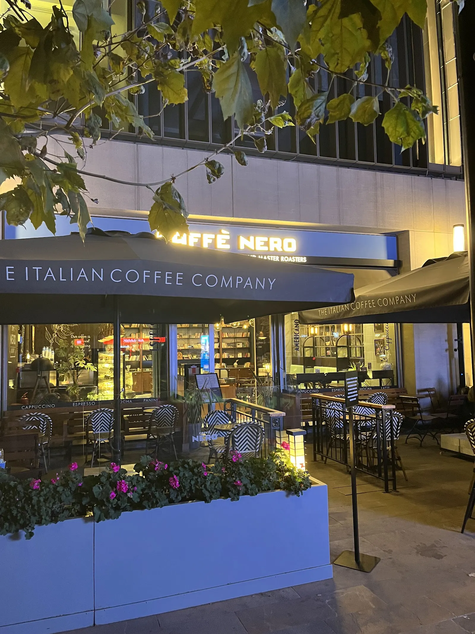 Caffe Nero Galataport