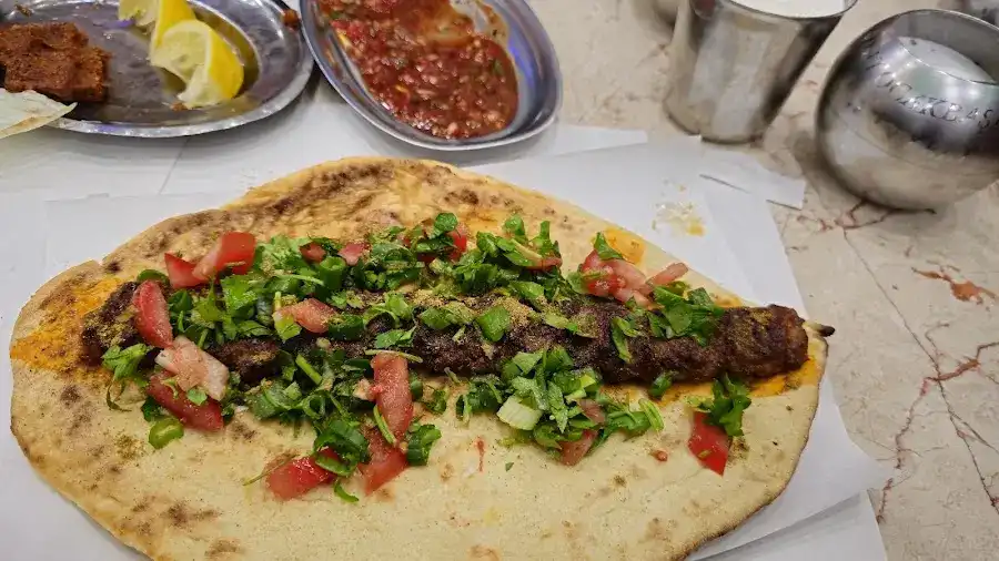 Bağdat Ocakbaşı Cezayir'in Yeri Güngören Şube fotoğraf 2