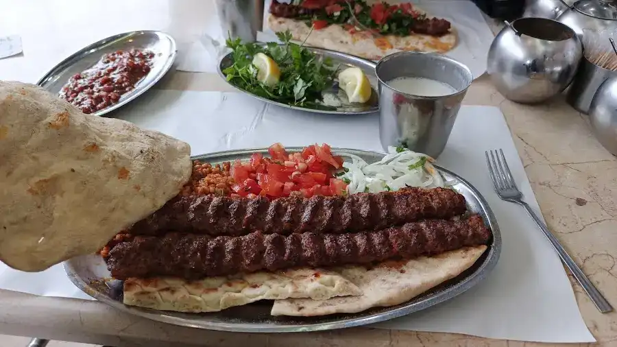 Bağdat Ocakbaşı Cezayir'in Yeri Güngören Şube fotoğraf 3