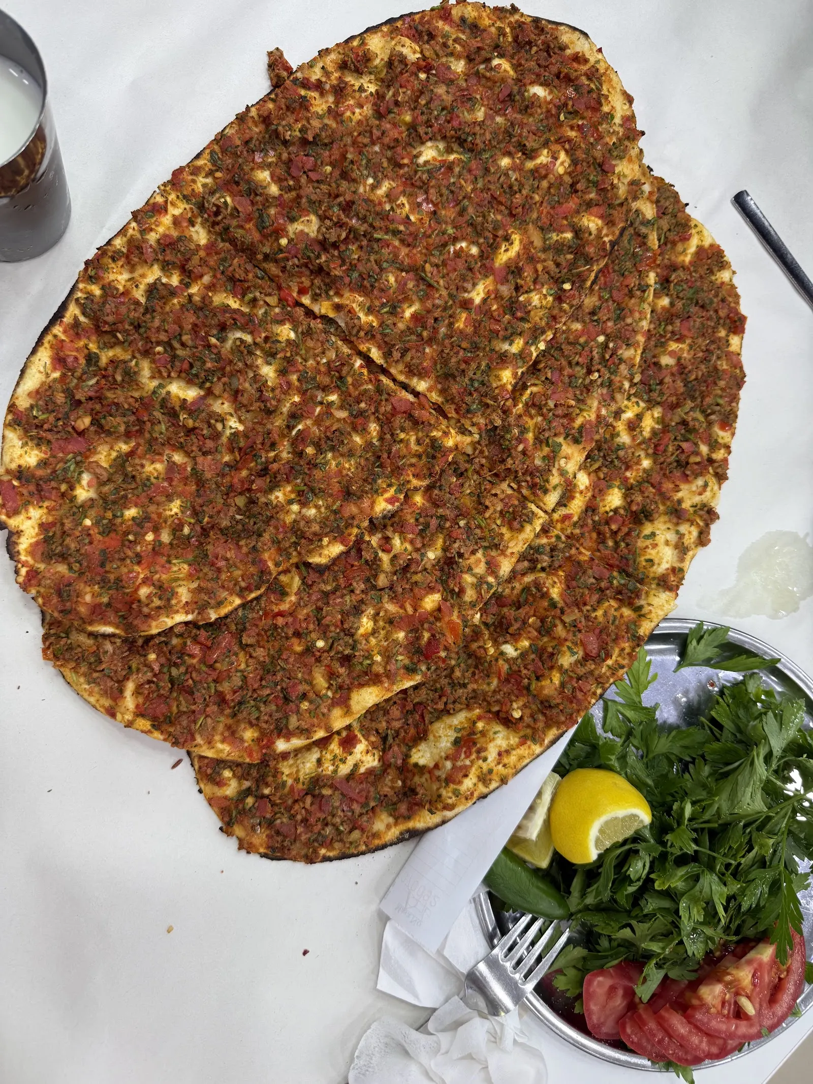 Hizmet Kardeşler Lahmacun Fırınlı Kasap fotoğraf 2