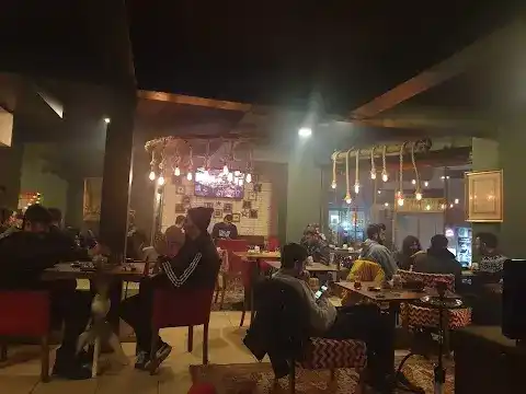 ÜZÜM ŞEFTALİ CAFE
