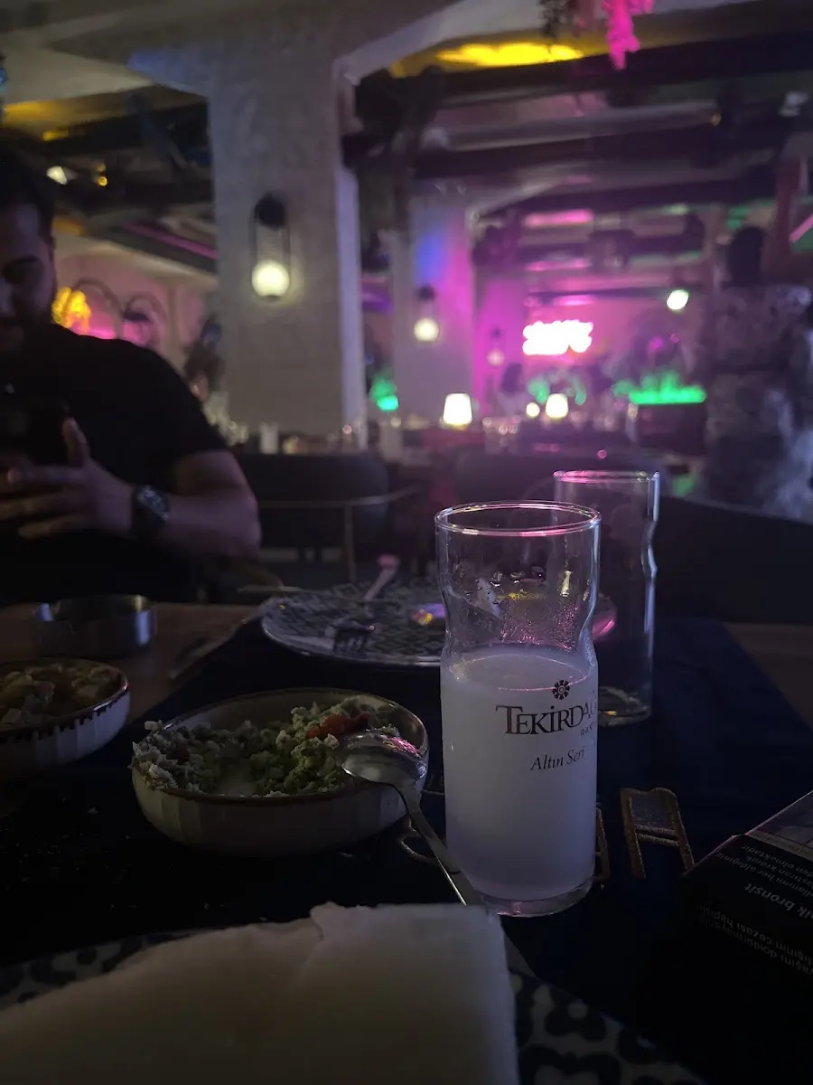 Bir Bardak Kadıköy - Yeni Nesil Meyhane fotoğraf 3