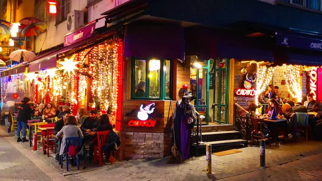 Cadıköy Cafe fotoğraf 1