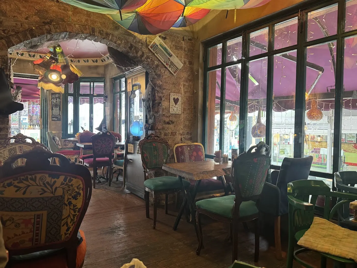 Cadıköy Cafe fotoğraf 3