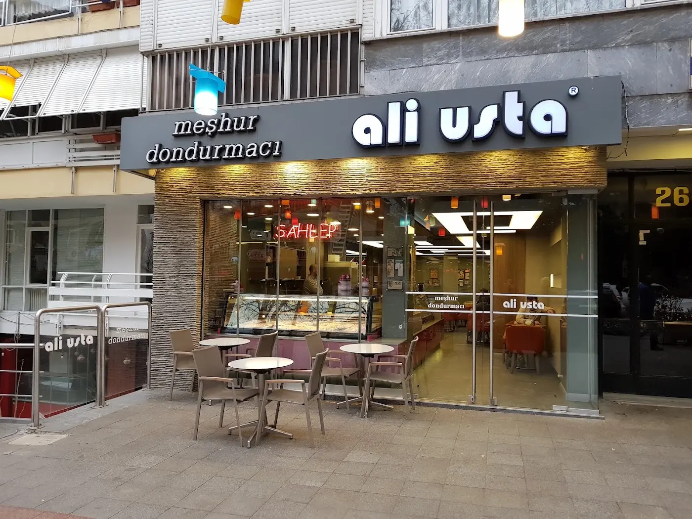 Meşhur Dondurmacı Ali Usta fotoğraf 1