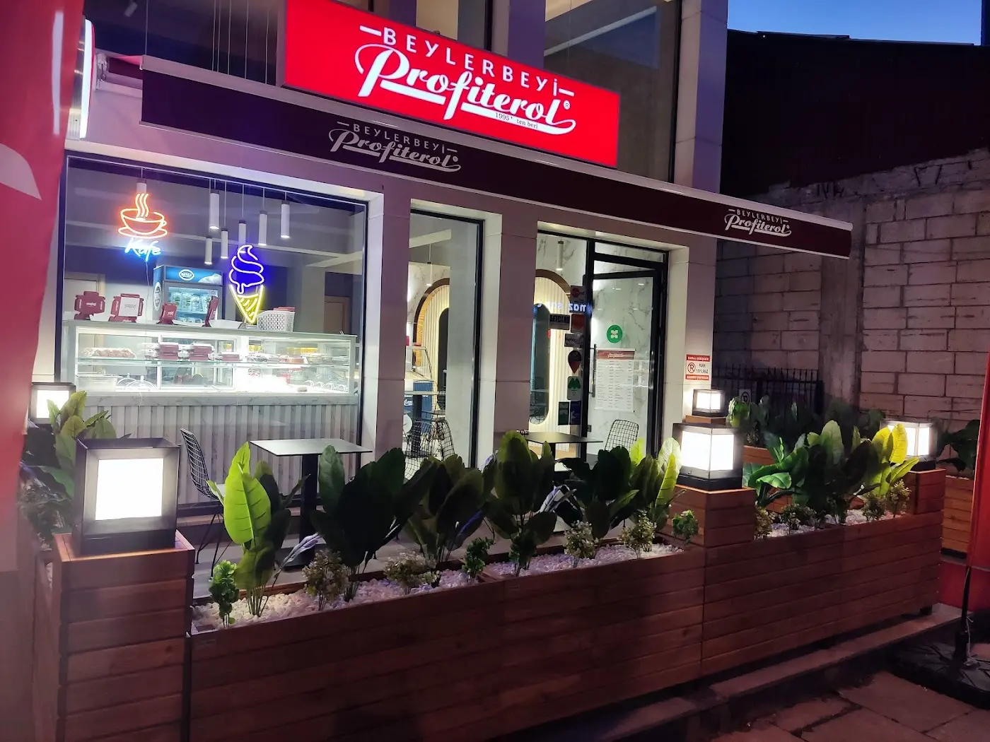 Beylerbeyi Profiterol Kartal (Petroliş - Atalar)