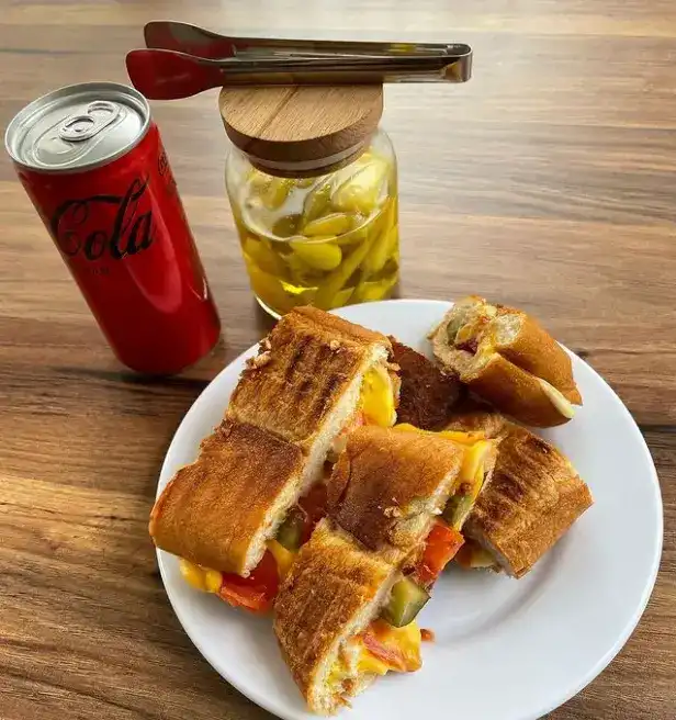 DOLMUŞ RESTORAN EV YEMEKLERİ & PİLAV fotoğraf 2