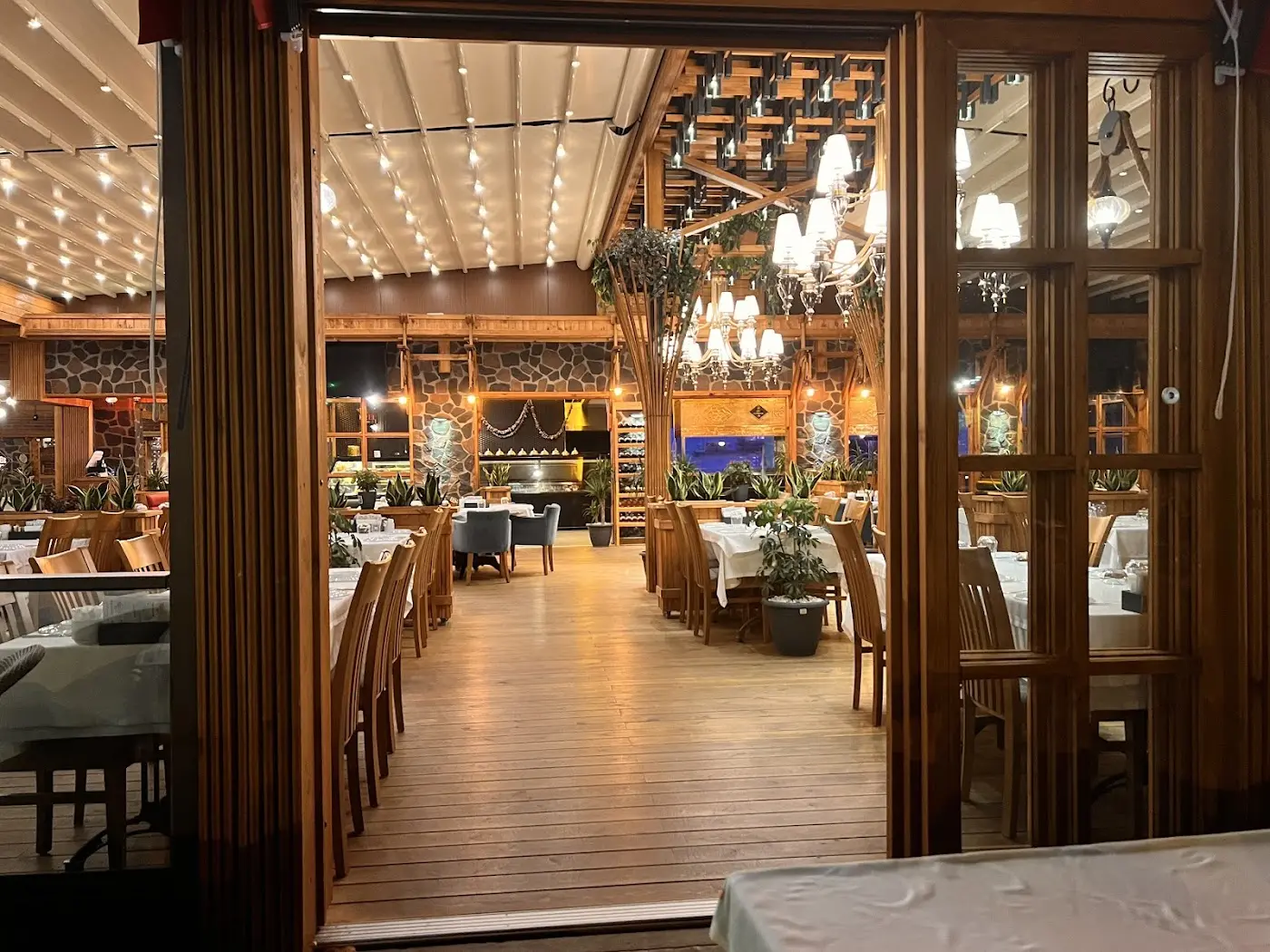 Köz Et Kebap Restaurant fotoğraf 3