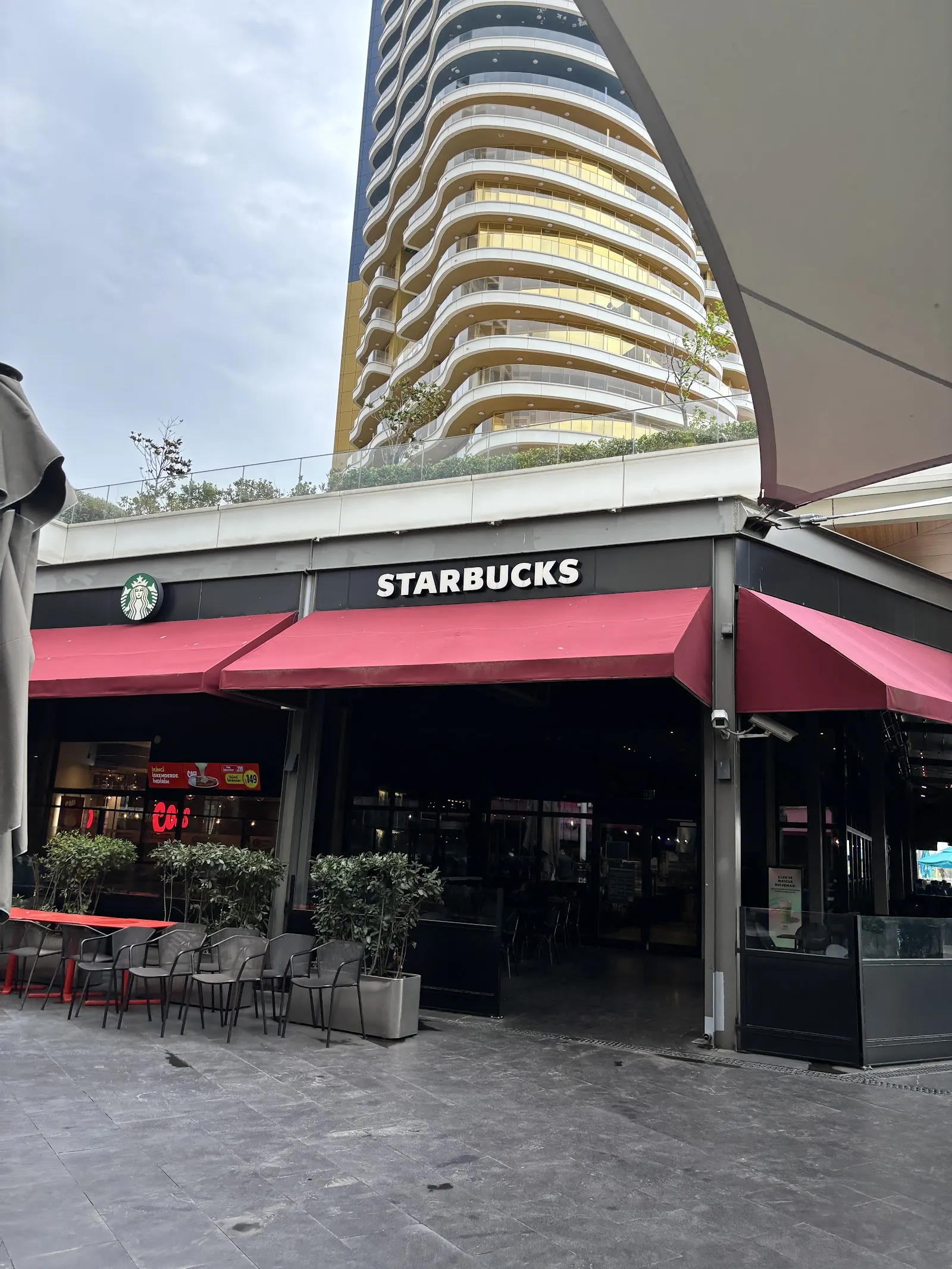 Starbucks yorumları ve müşteri geri bildirimleri