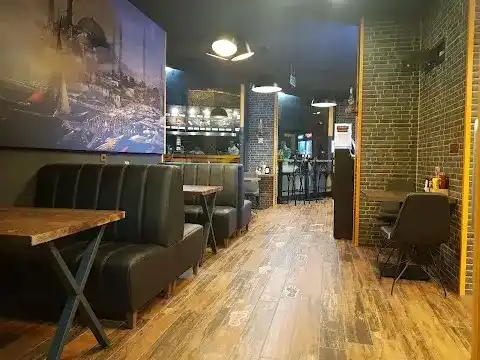 Black Burger Pizza