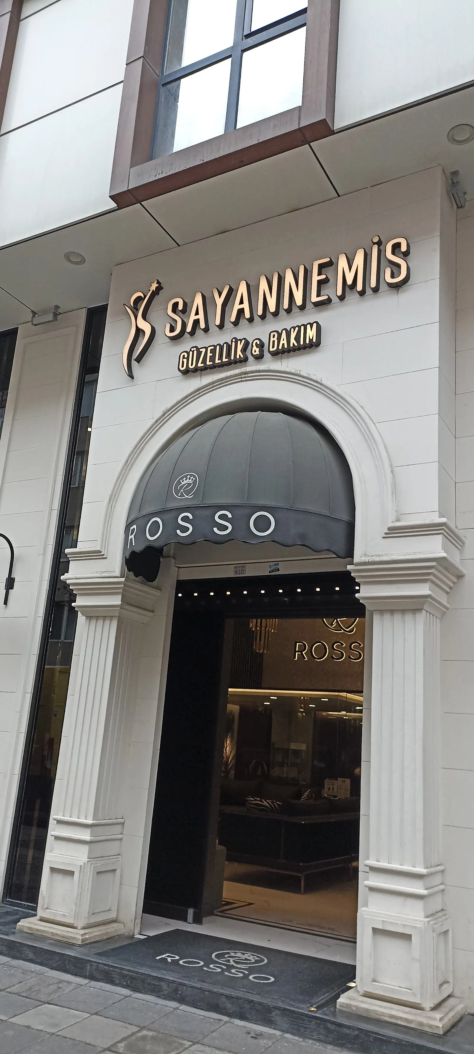 ROSSO Sefaköy Güzellik Merkezi