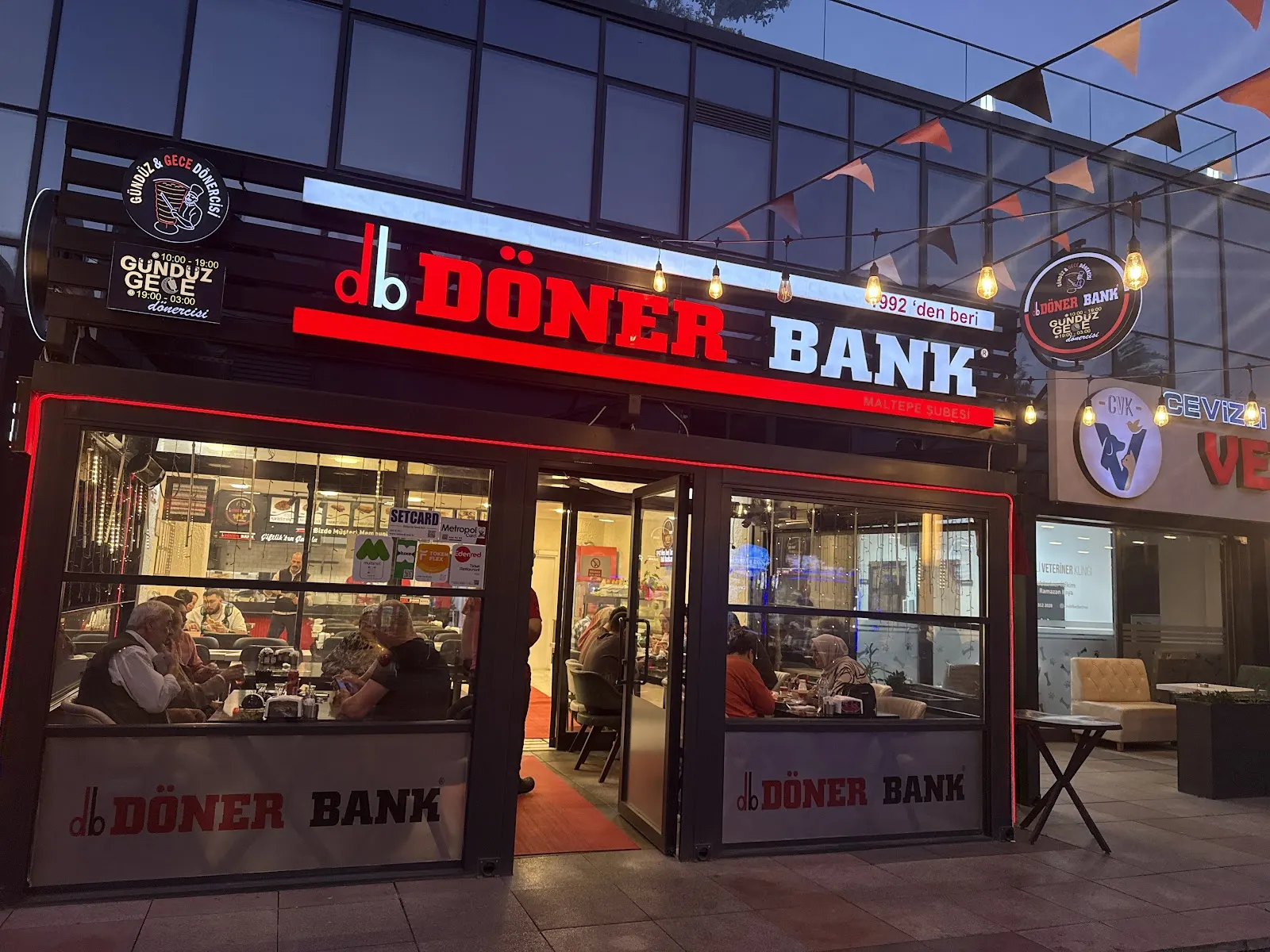 Döner Bank Maltepe (Gündüz & Gece Dönercisi) fotoğraf 3