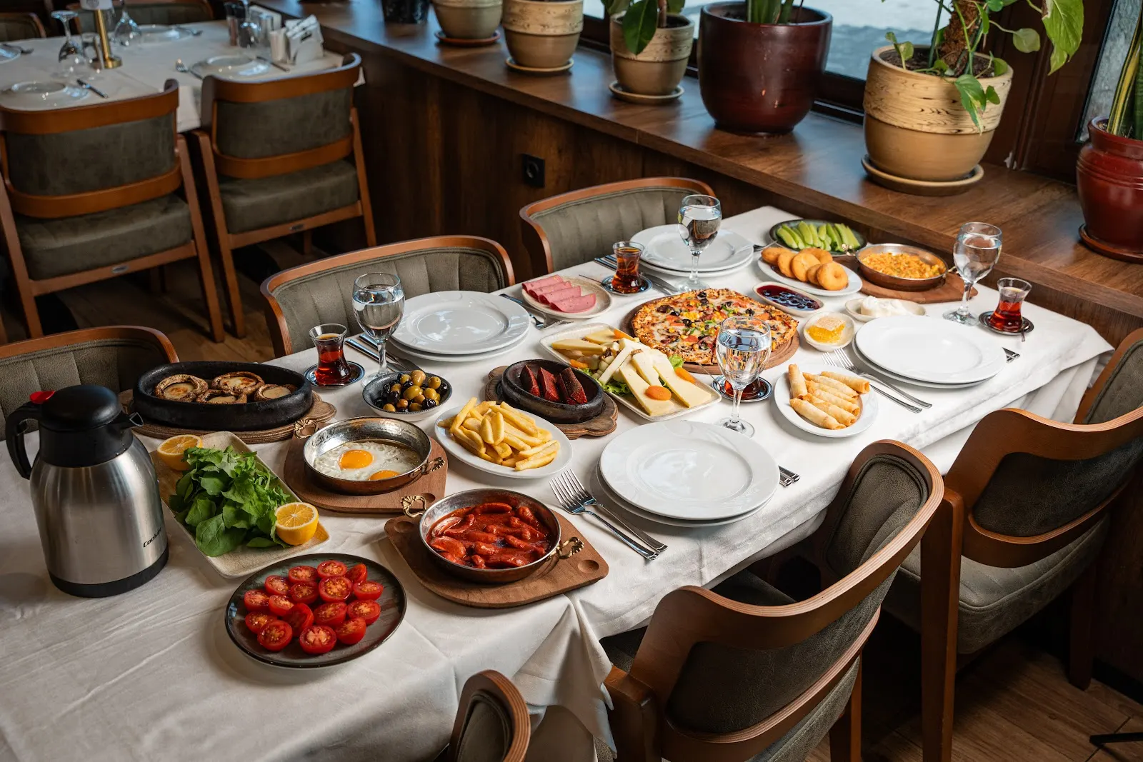 YALI KANAT KEBAP STEAK RESTORAN fotoğraf 2