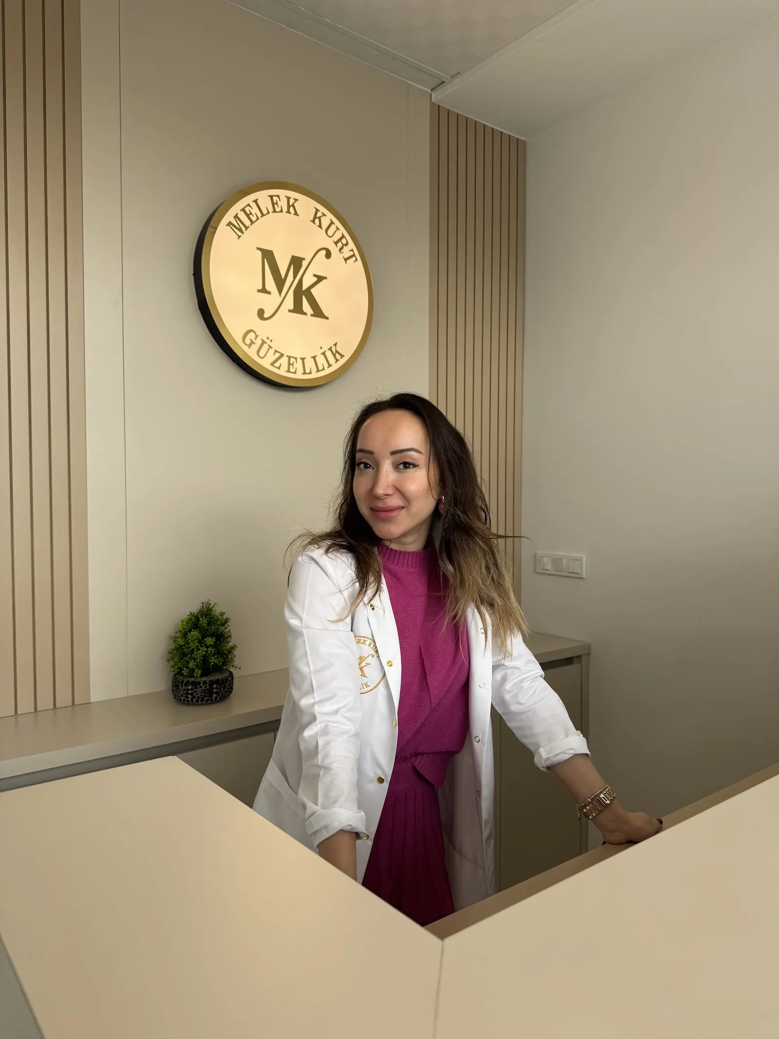 Melek Kurt Güzellik - Kurtköy Güzellik Merkezi - Lazer Epilasyon & Cilt Bakımı & Bölgesel İncelme fotoğraf 3