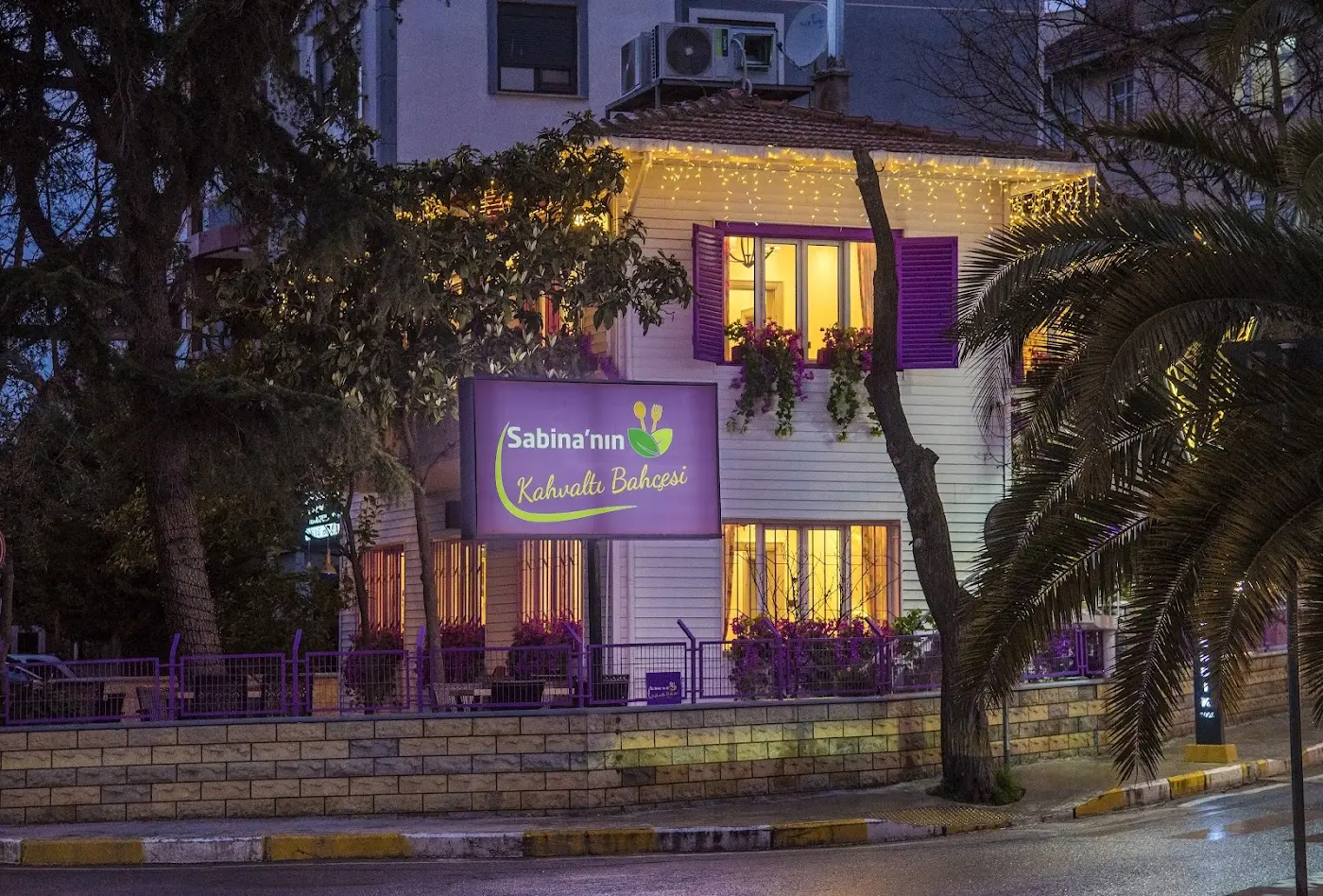 Sabina'nın Kahvaltı Bahçesi