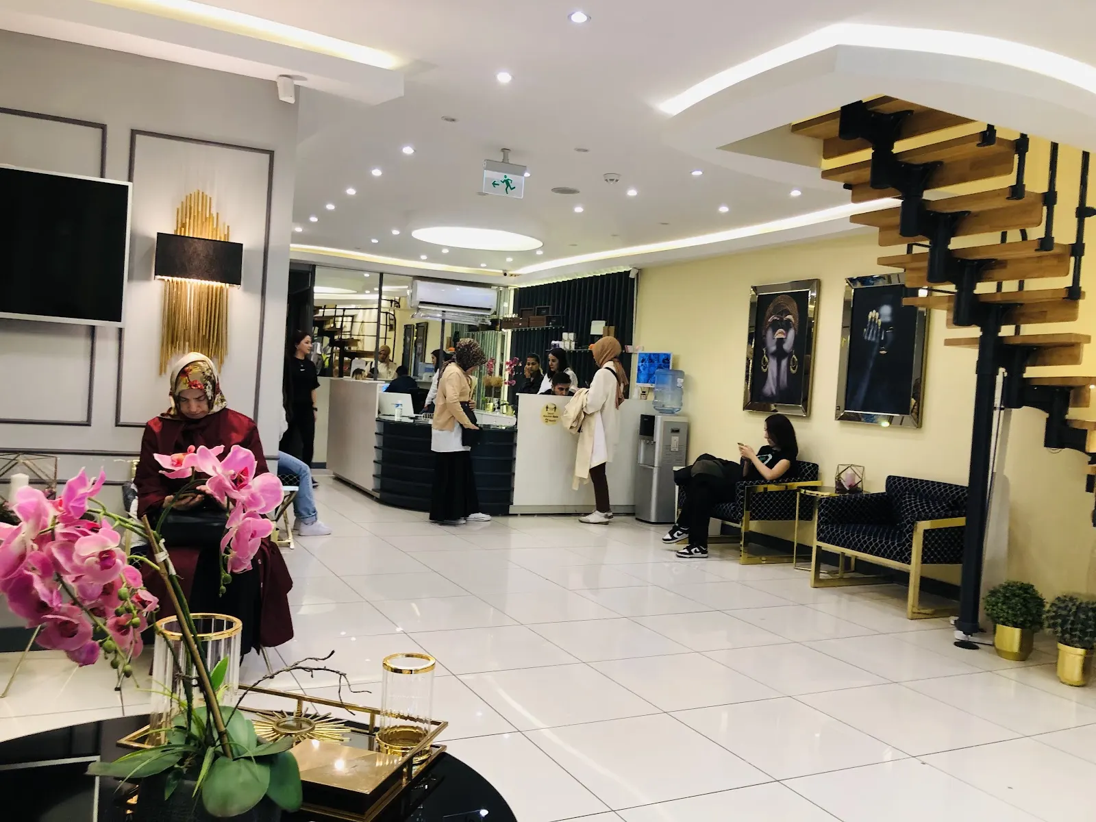Seher Tunalı Güzellik Salonu Pendik | Microblading, Cilt Bakımı, Buz Lazer Epilasyon