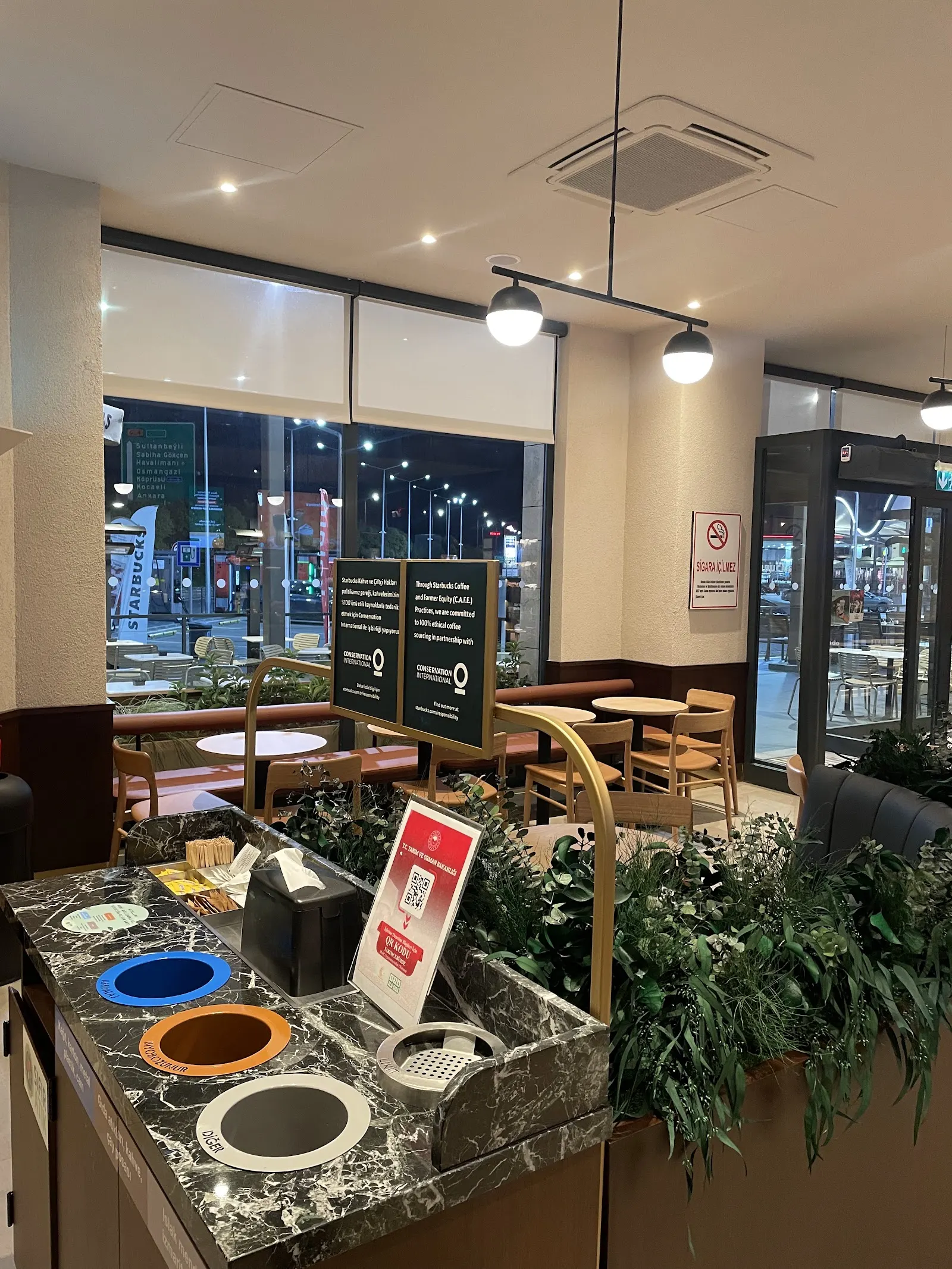 Starbucks fotoğraf 1