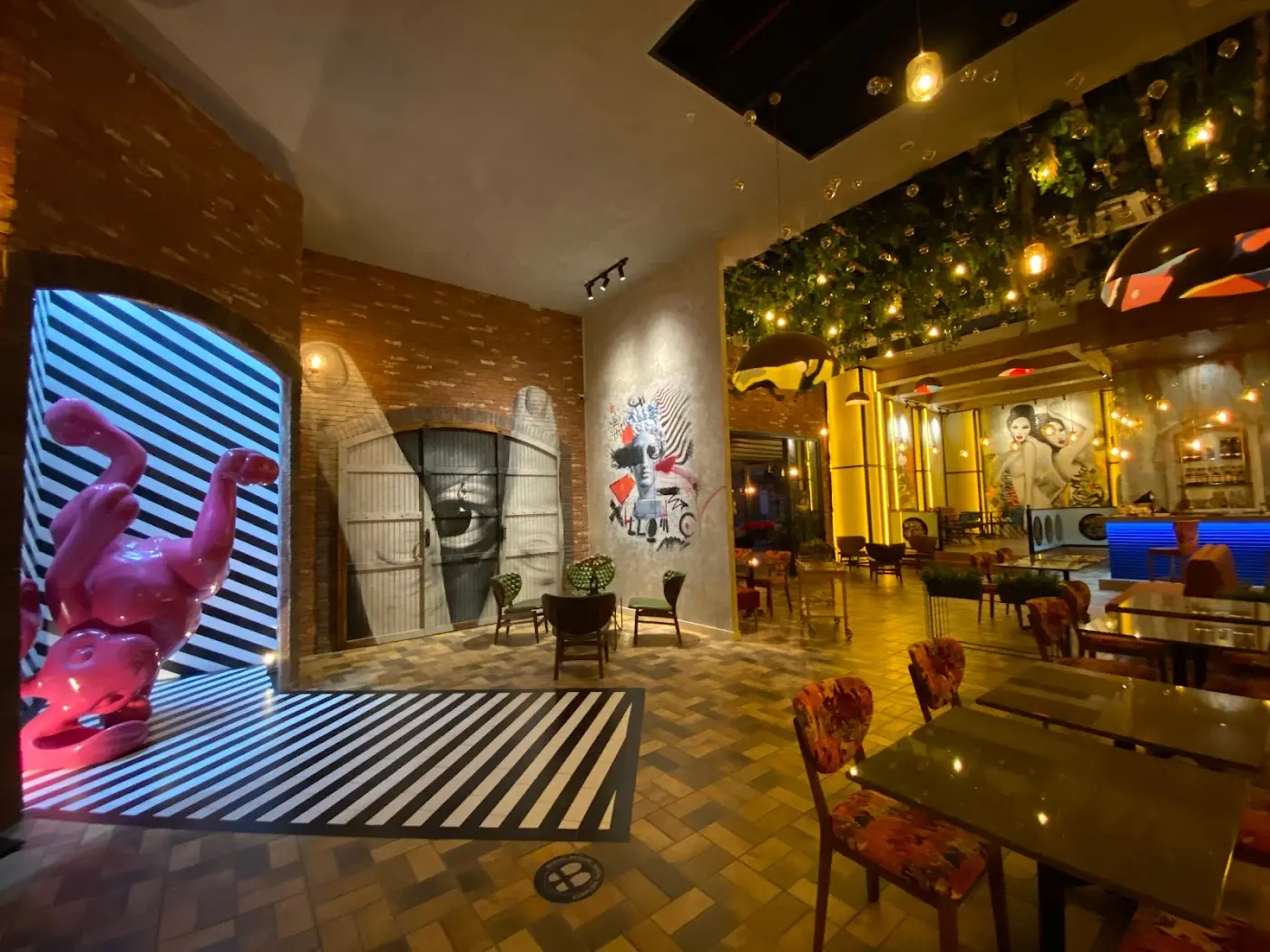 Vandal Çamsanpark Avm