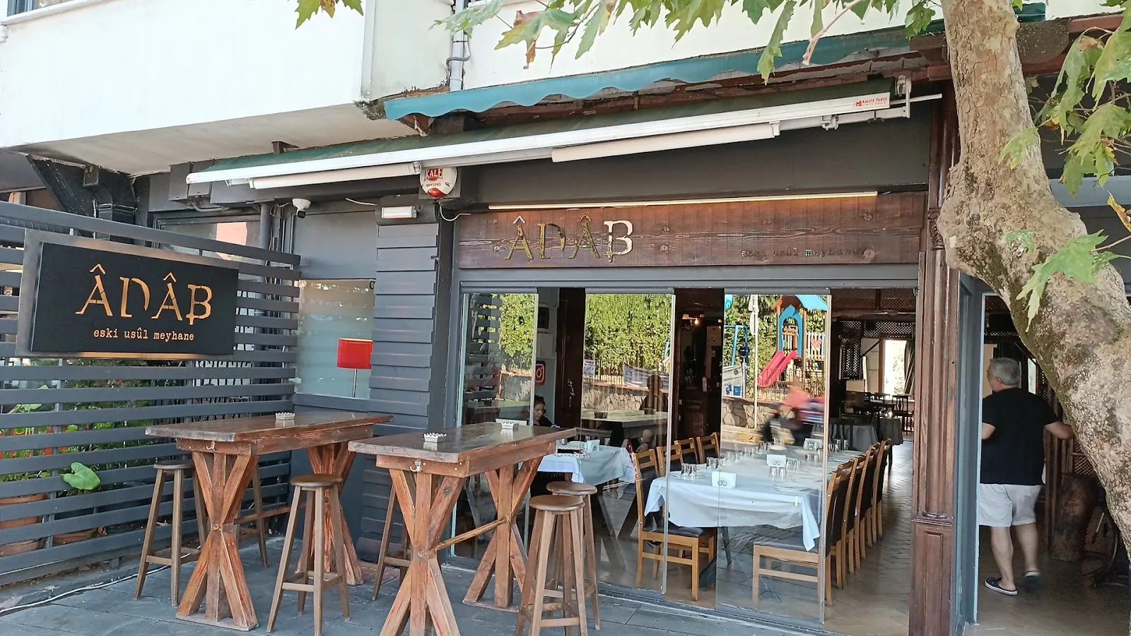 ADAB Eski Usûl Meyhane