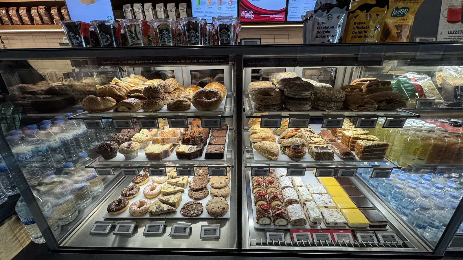 Starbucks fotoğraf 1