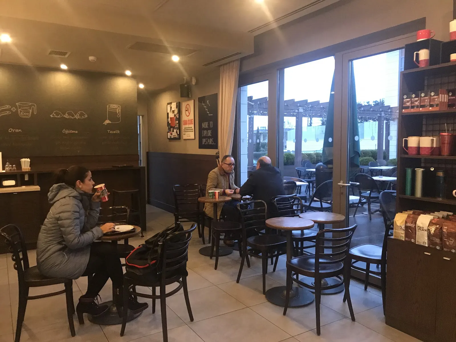 Starbucks fotoğraf 3