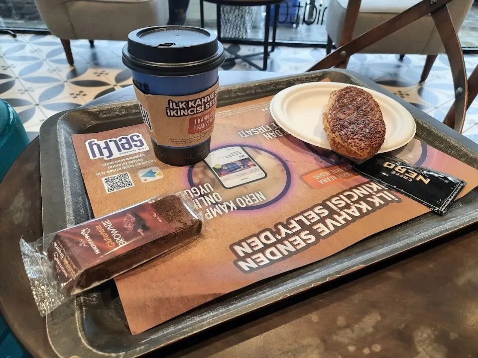 Caffè Nero fotoğraf 3