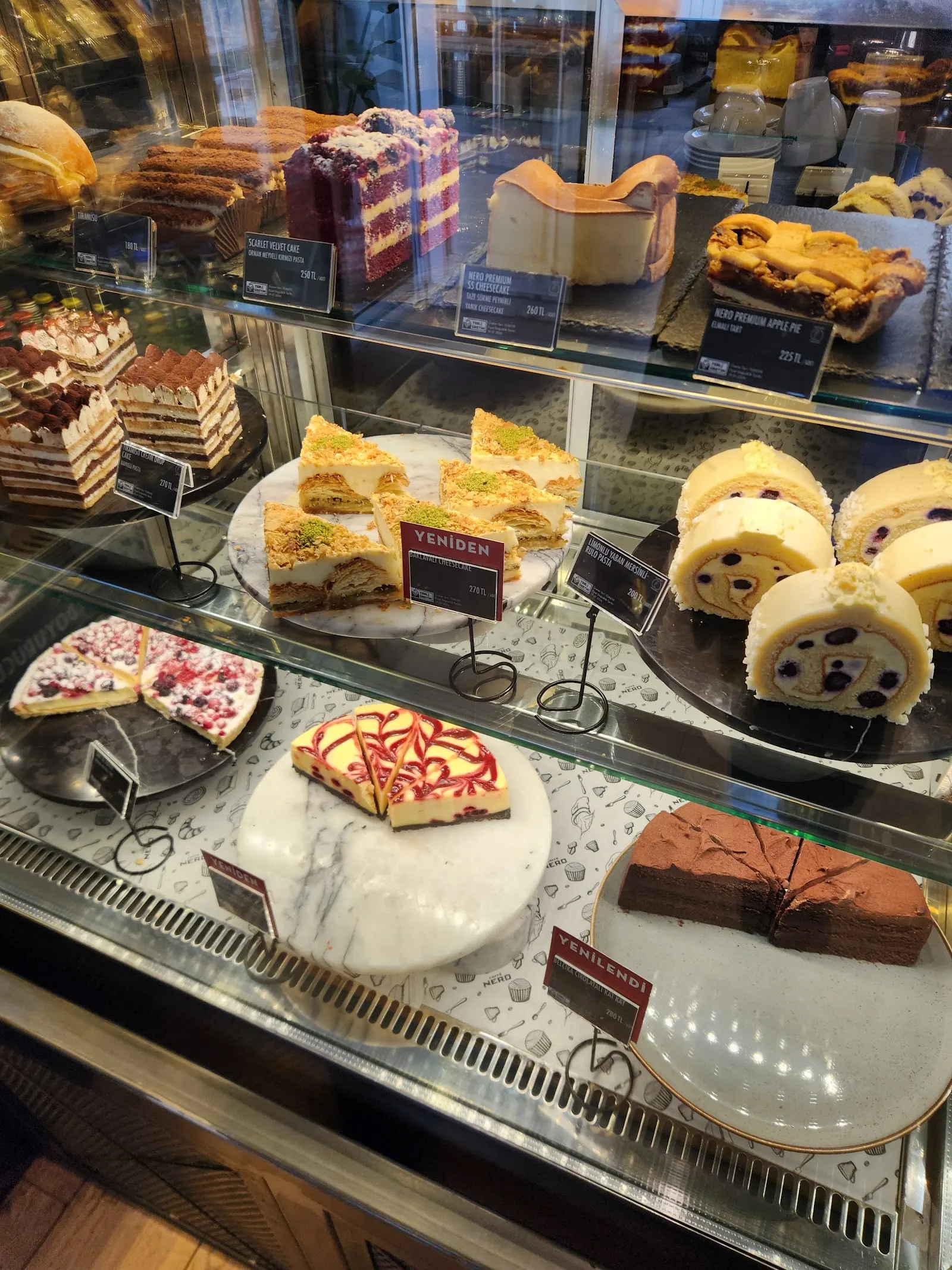 Caffè Nero fotoğraf 3