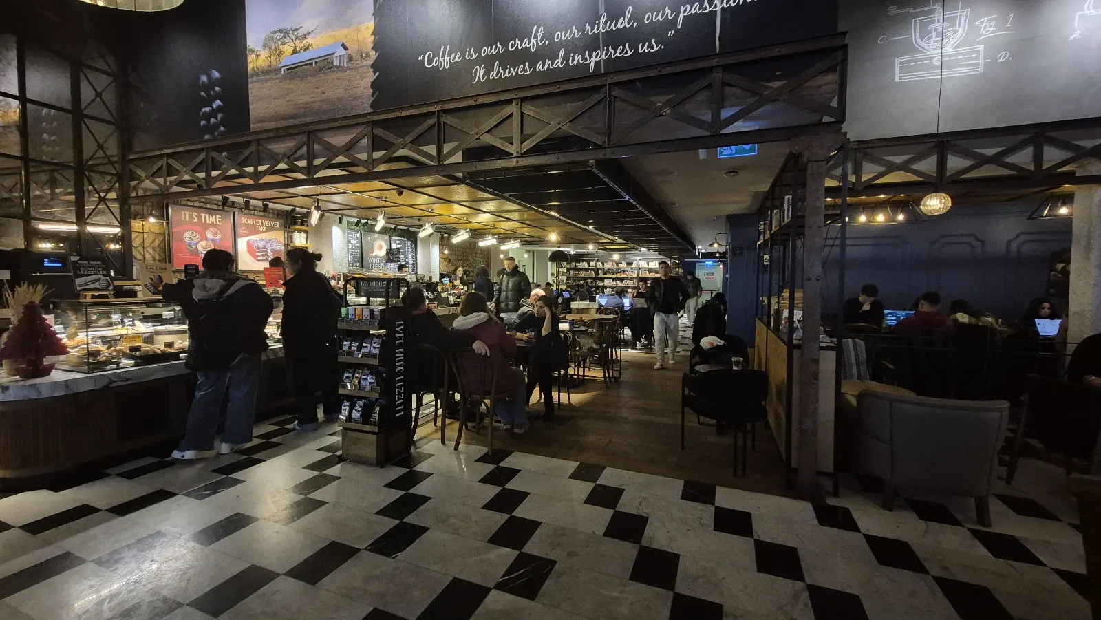 Caffè Nero fotoğraf 4