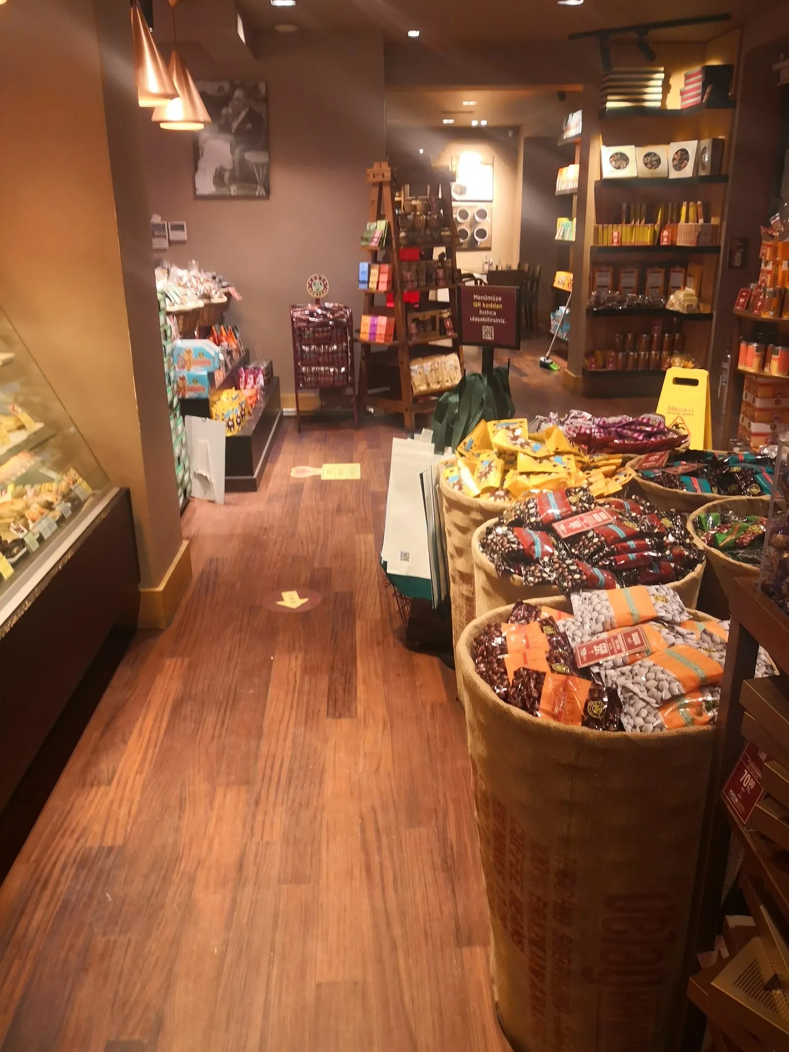 Kahve Dünyası-İstinye Migros fotoğraf 4