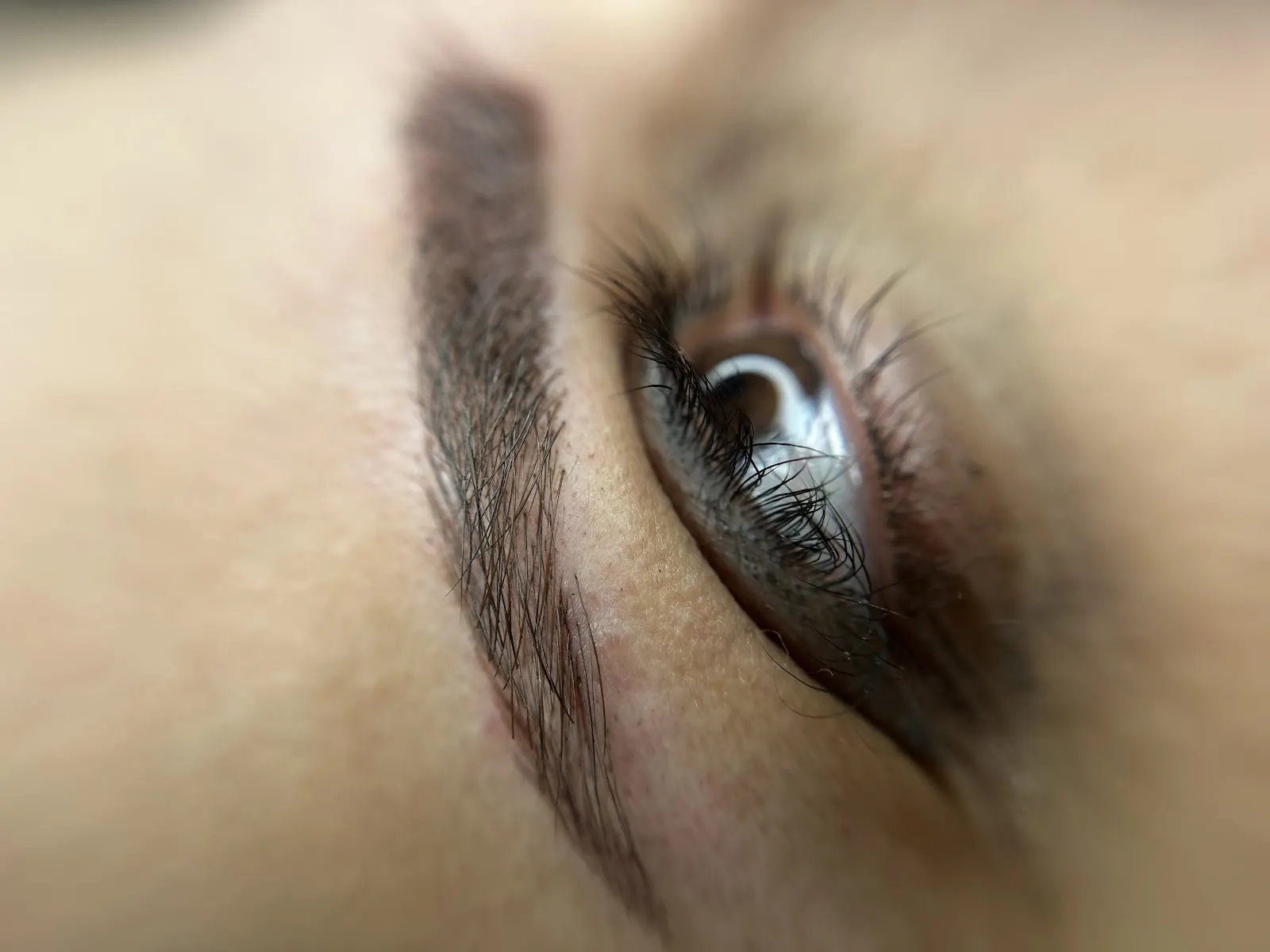Aslıhan Özdemir - Nişantaşı - Microblading - Cilt Bakımı - İpek Kirpik - Protez Tırnak - Lazer Epilasyon - Şişli fotoğraf 3
