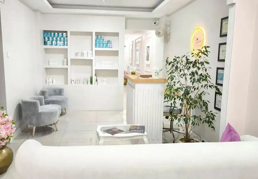 Cherry Güzellik Merkezi | Cilt Bakımı | Epilasyon | Kalıcı Oje fotoğraf 3